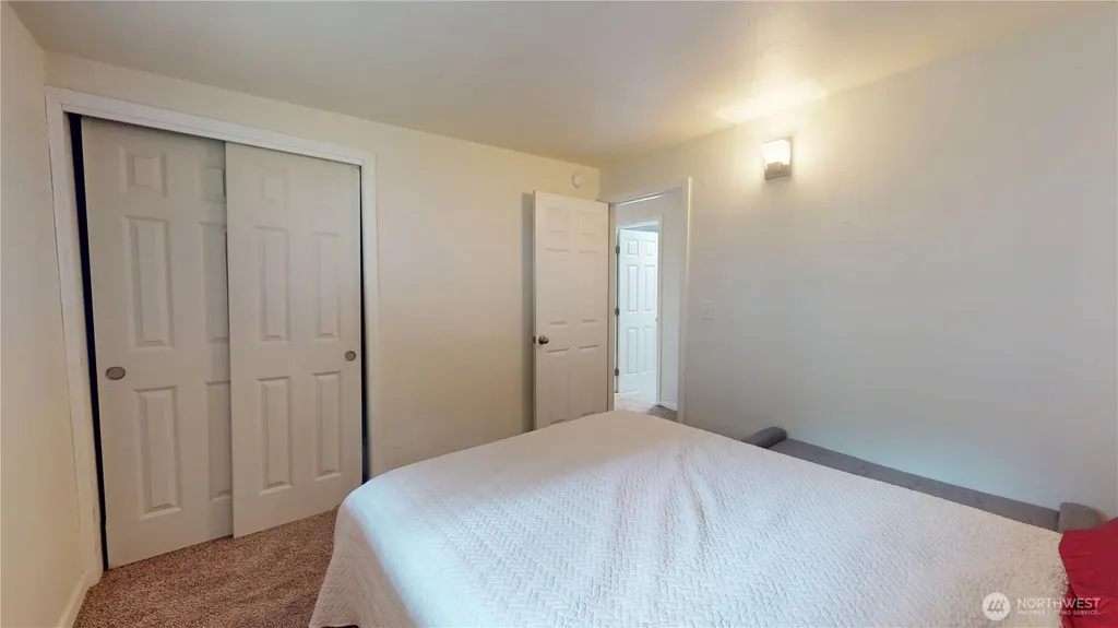 1461 Bill Avenue Port Orchard WA 98366