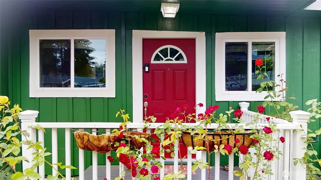 1461 Bill Avenue Port Orchard WA 98366