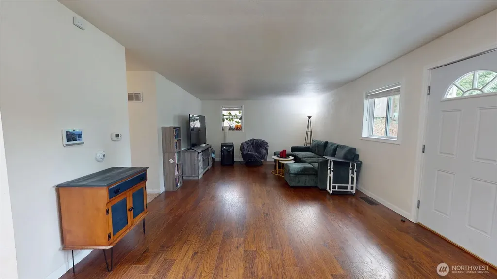 1461 Bill Avenue Port Orchard WA 98366