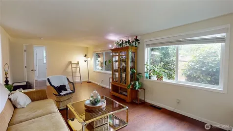 1461 Bill Avenue Port Orchard WA 98366