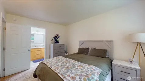 1461 Bill Avenue Port Orchard WA 98366