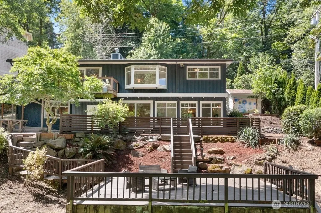 15936 76th Place NE Kenmore WA 98028