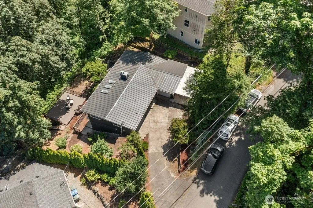 15936 76th Place NE Kenmore WA 98028