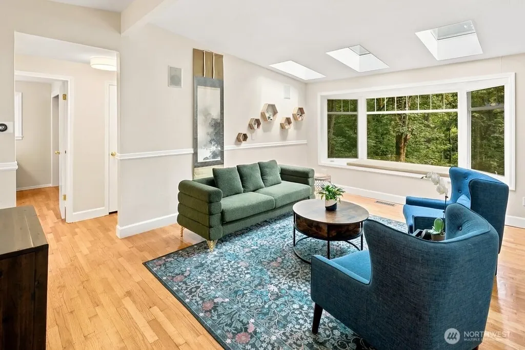 15936 76th Place NE Kenmore WA 98028