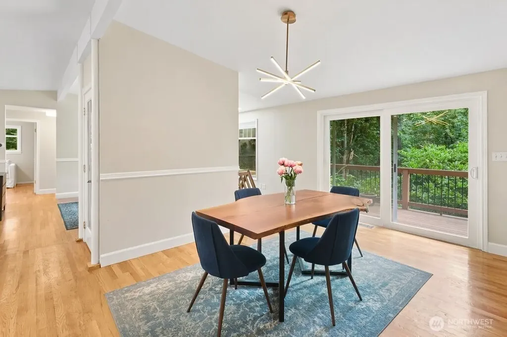 15936 76th Place NE Kenmore WA 98028