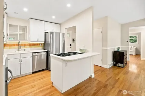 15936 76th Place NE Kenmore WA 98028