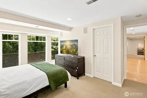 15936 76th Place NE Kenmore WA 98028