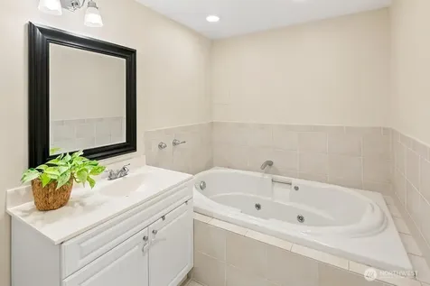 15936 76th Place NE Kenmore WA 98028