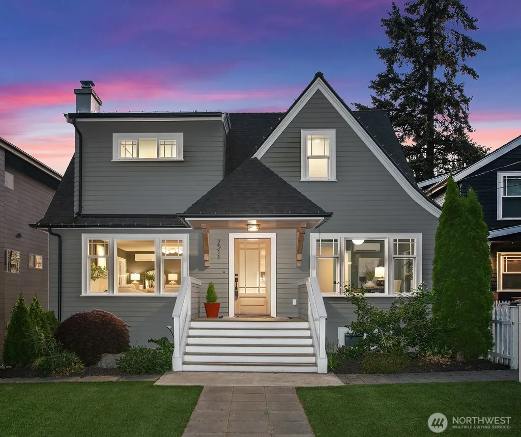 7511 41st Avenue NE Seattle WA 98115
