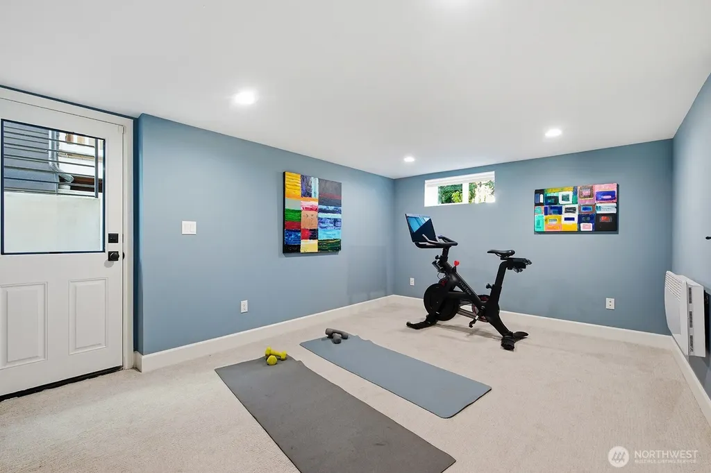 7511 41st Avenue NE Seattle WA 98115