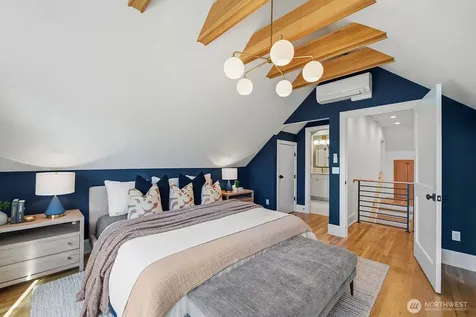 7511 41st Avenue NE Seattle WA 98115