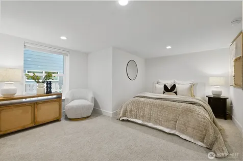 7511 41st Avenue NE Seattle WA 98115