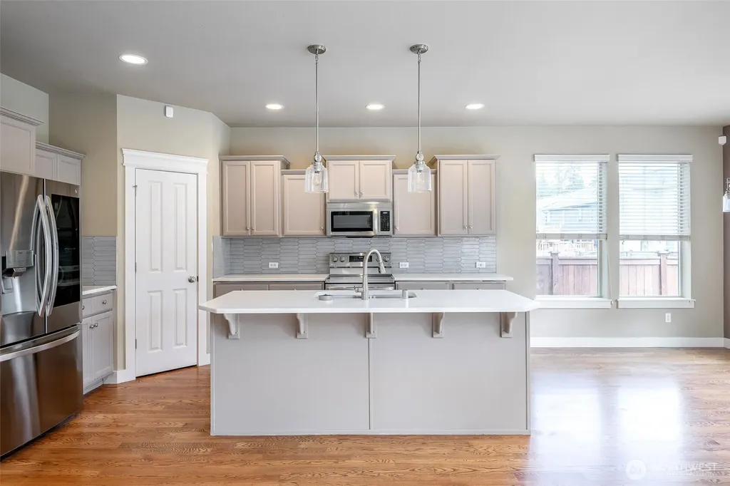 4442 Logan Drive NE Lacey WA 98516