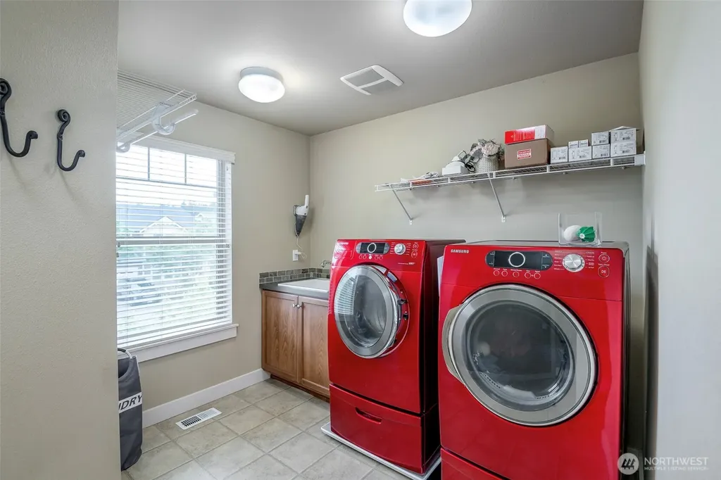 4442 Logan Drive NE Lacey WA 98516