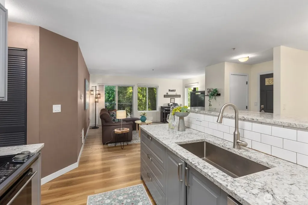 5501 Lakemont Boulevard SE Bellevue WA 98006