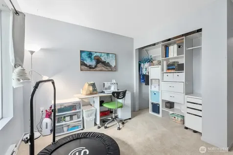 5501 Lakemont Boulevard SE Bellevue WA 98006