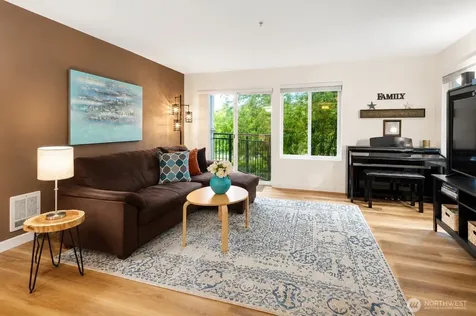 5501 Lakemont Boulevard SE Bellevue WA 98006