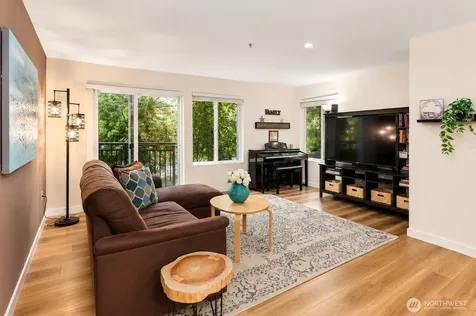 5501 Lakemont Boulevard SE Bellevue WA 98006