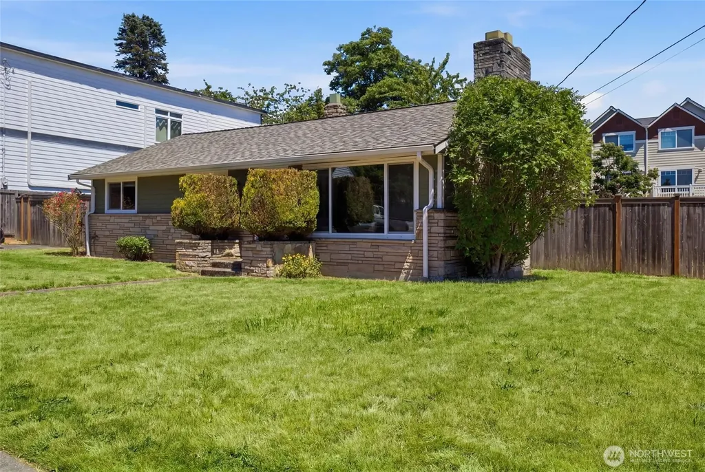5968 44th Avenue S Seattle WA 98118