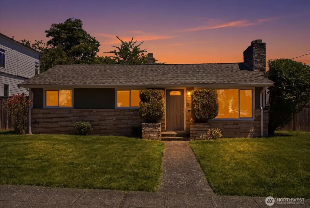 5968 44th Avenue S Seattle WA 98118
