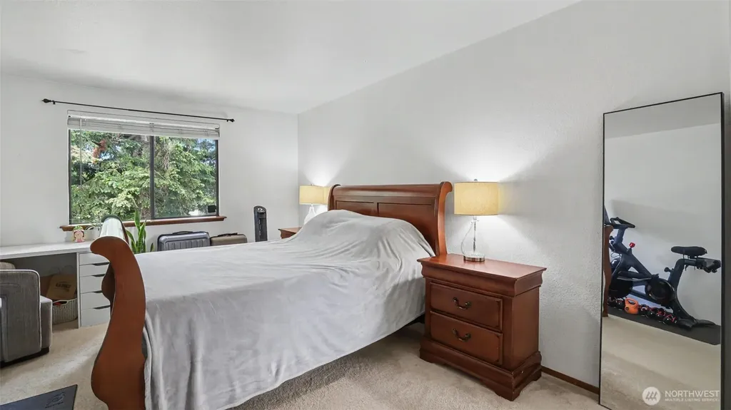 24931 109th Place SE Kent WA 98030