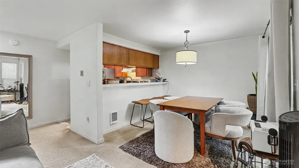 24931 109th Place SE Kent WA 98030