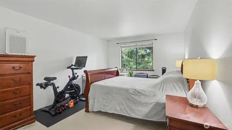 24931 109th Place SE Kent WA 98030