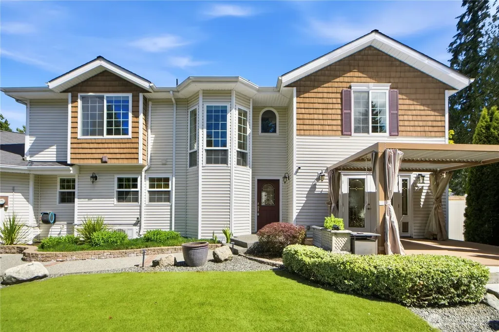 12832 NE 70th Place Kirkland WA 98033