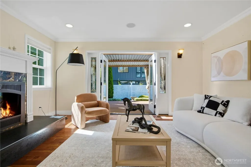 12832 NE 70th Place Kirkland WA 98033