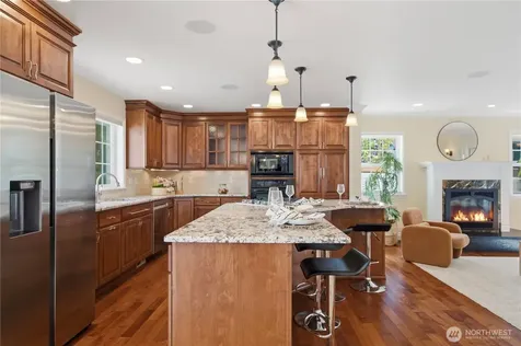 12832 NE 70th Place Kirkland WA 98033
