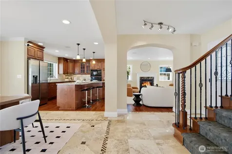 12832 NE 70th Place Kirkland WA 98033