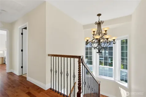 12832 NE 70th Place Kirkland WA 98033