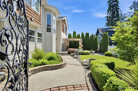 12832 NE 70th Place Kirkland WA 98033