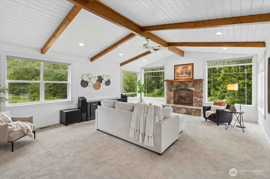 1267 NE Madison Road Poulsbo WA 98370