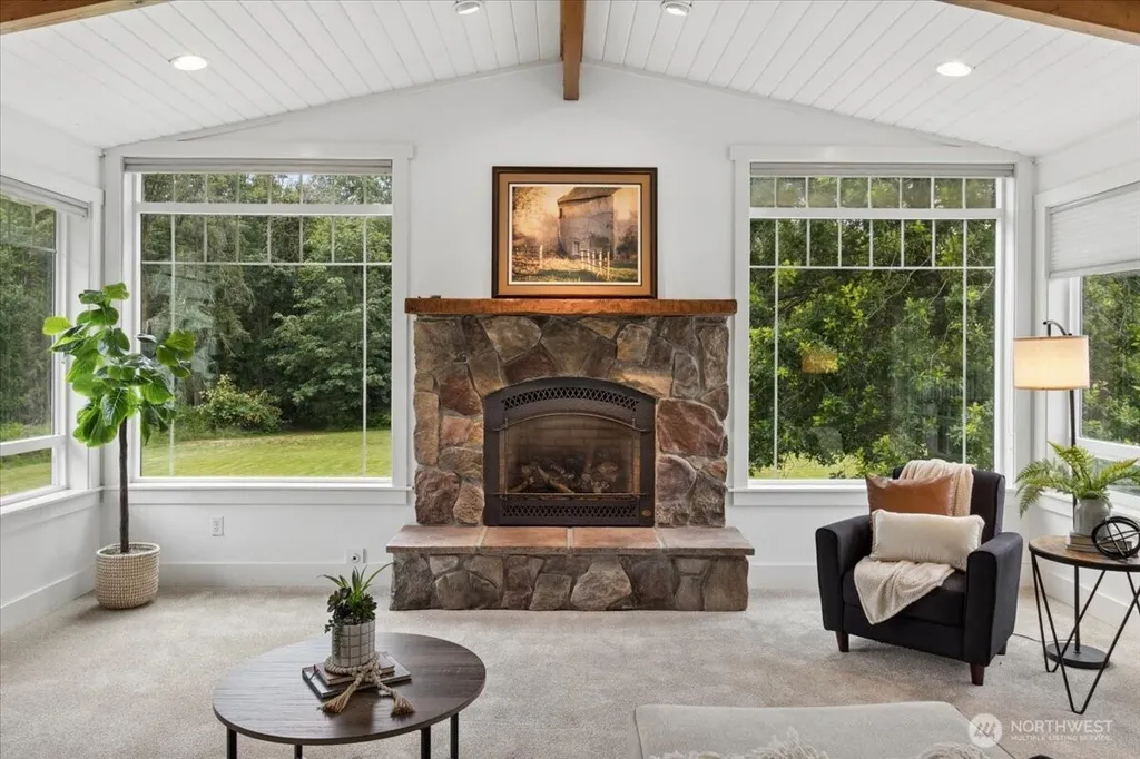 1267 NE Madison Road Poulsbo WA 98370