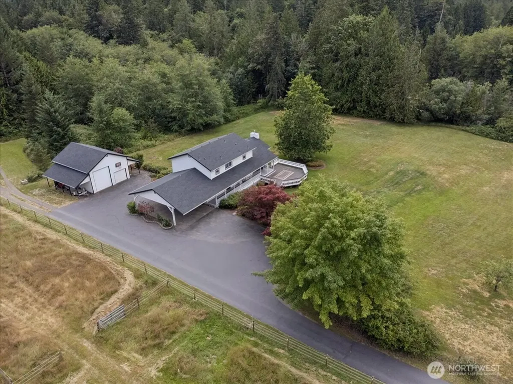 1267 NE Madison Road Poulsbo WA 98370