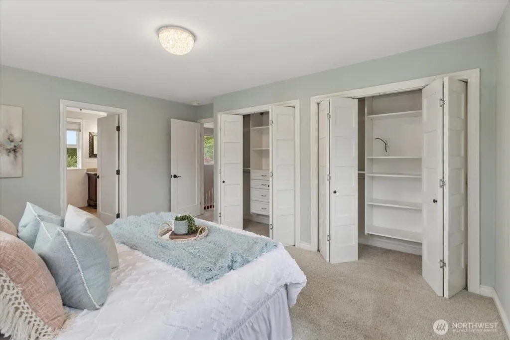 1267 NE Madison Road Poulsbo WA 98370