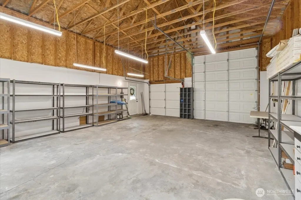 1267 NE Madison Road Poulsbo WA 98370