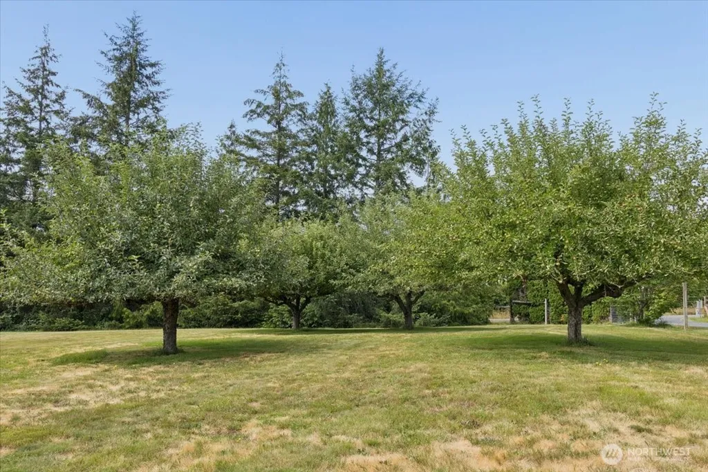 1267 NE Madison Road Poulsbo WA 98370