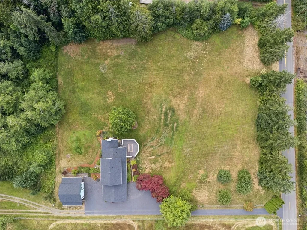 1267 NE Madison Road Poulsbo WA 98370