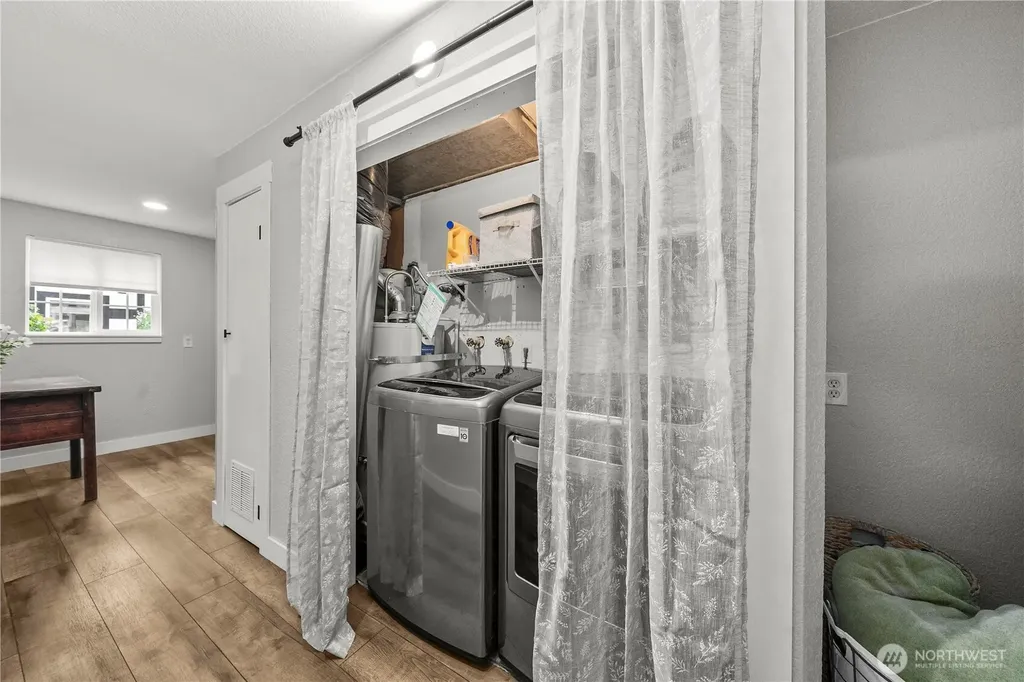 17416 SE 266th Place Covington WA 98042