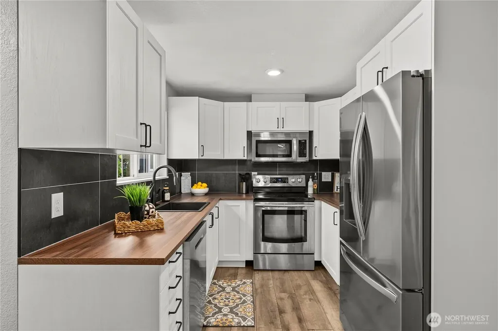 17416 SE 266th Place Covington WA 98042