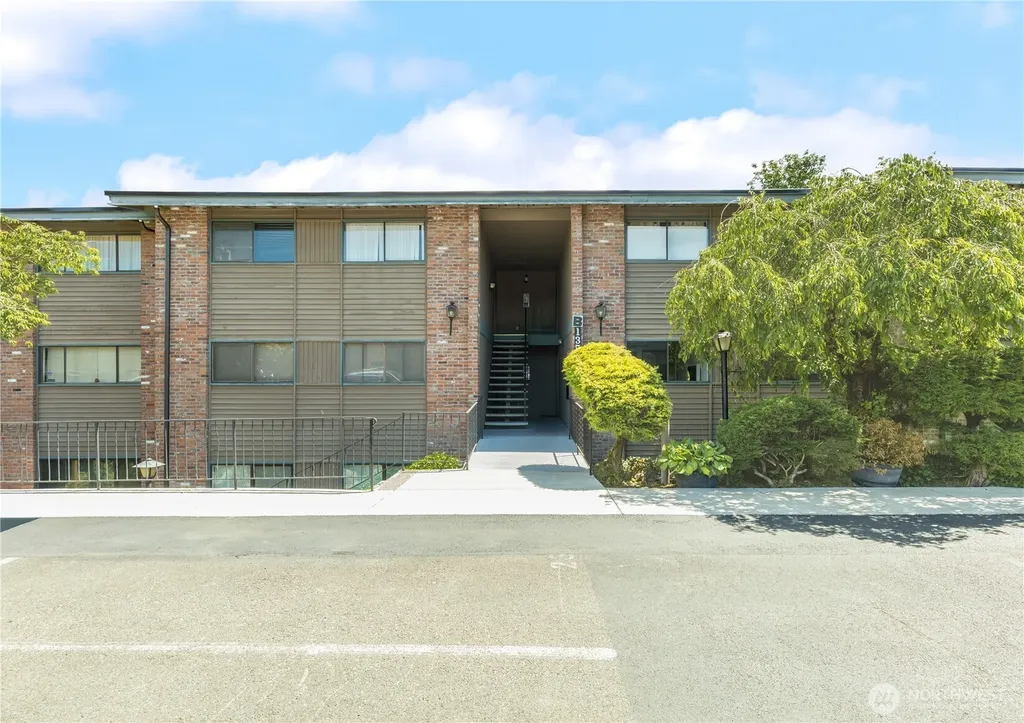 13558 37th Avenue S Tukwila WA 98168