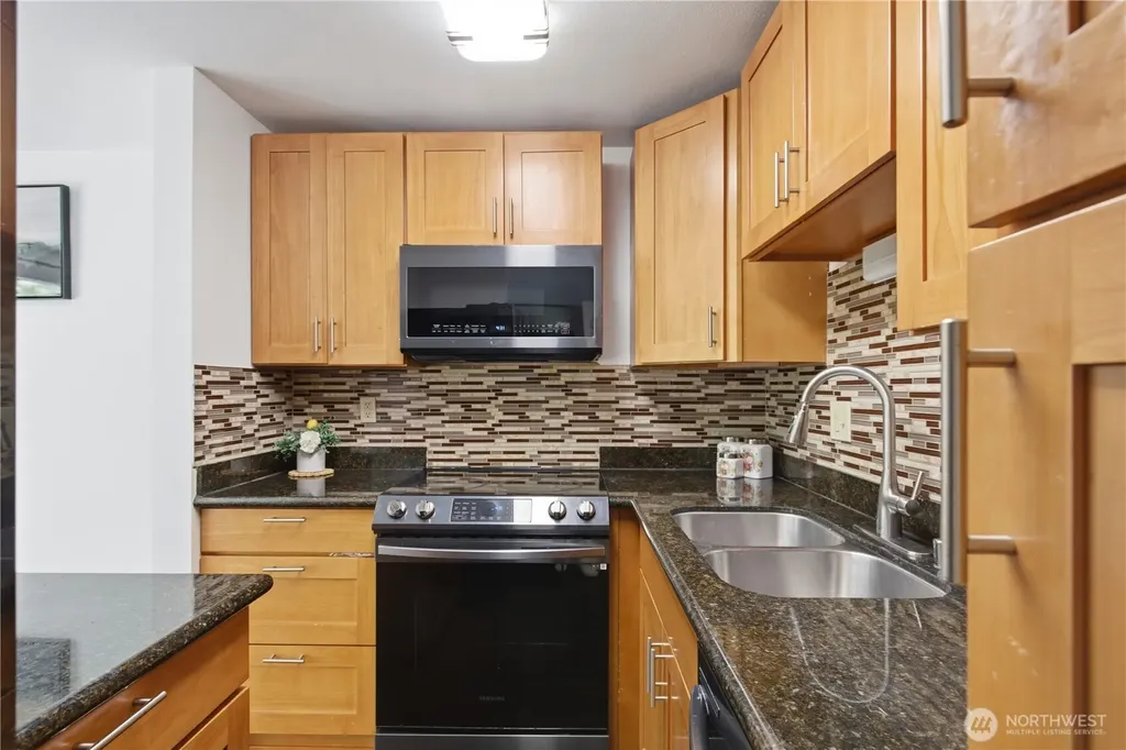 13558 37th Avenue S Tukwila WA 98168