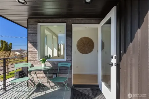 1556 S Pearl Street Seattle WA 98108