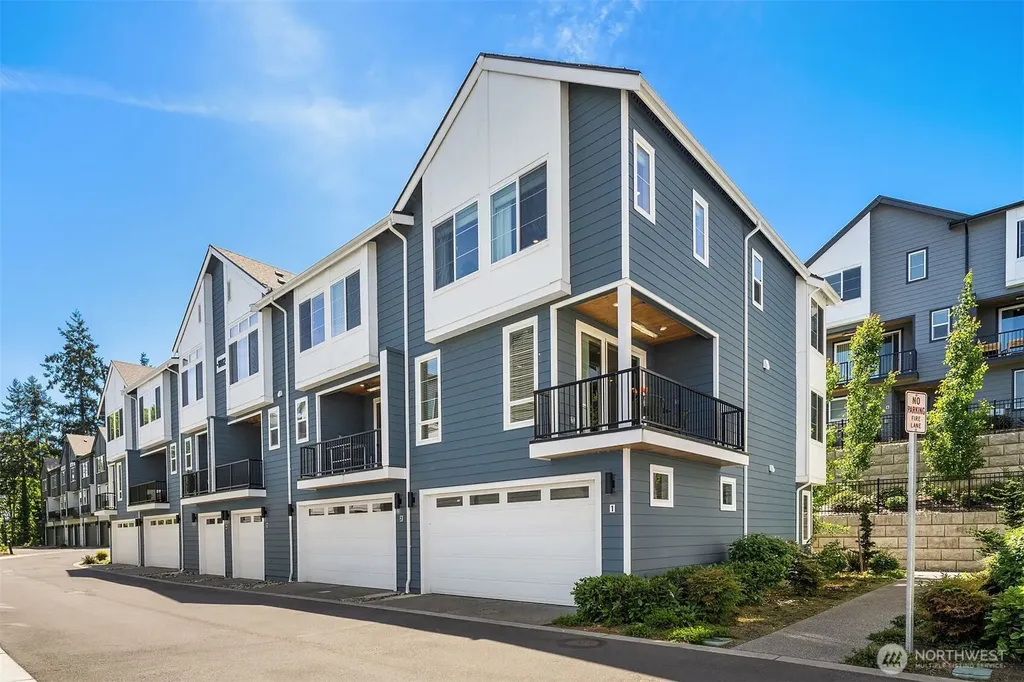 18829 67th Drive NE Kenmore WA 98028