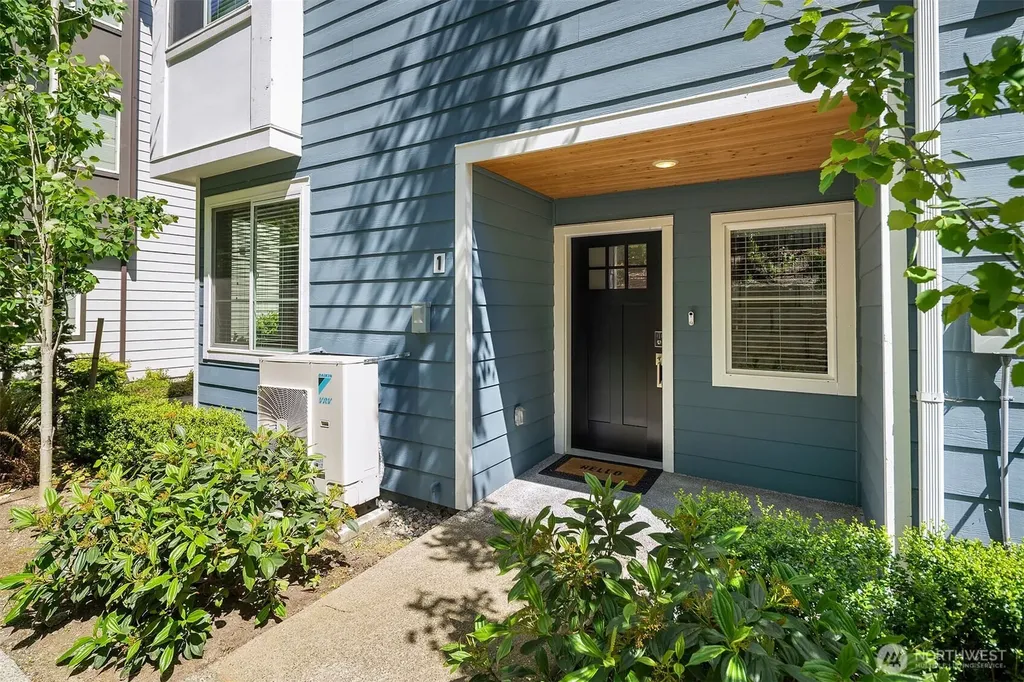 18829 67th Drive NE Kenmore WA 98028