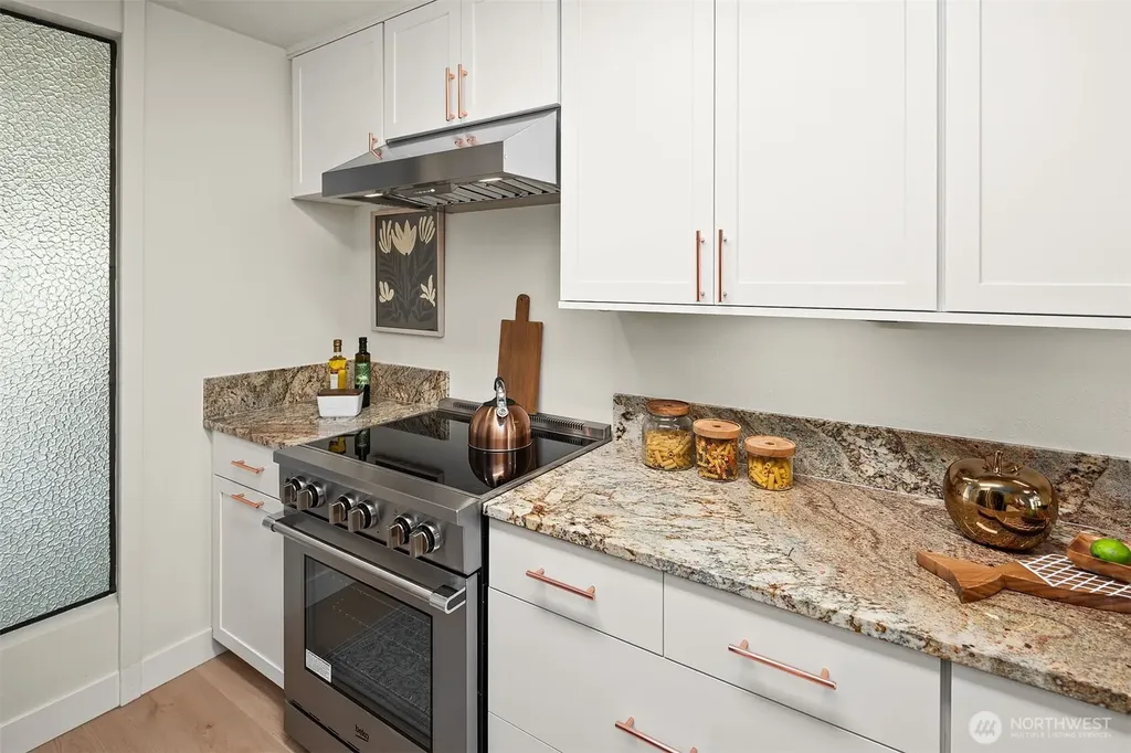 6453 139th Place NE Redmond WA 98052