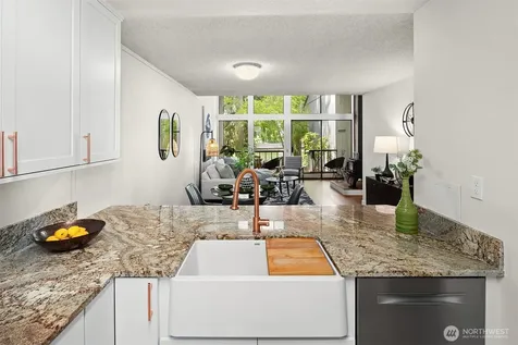 6453 139th Place NE Redmond WA 98052