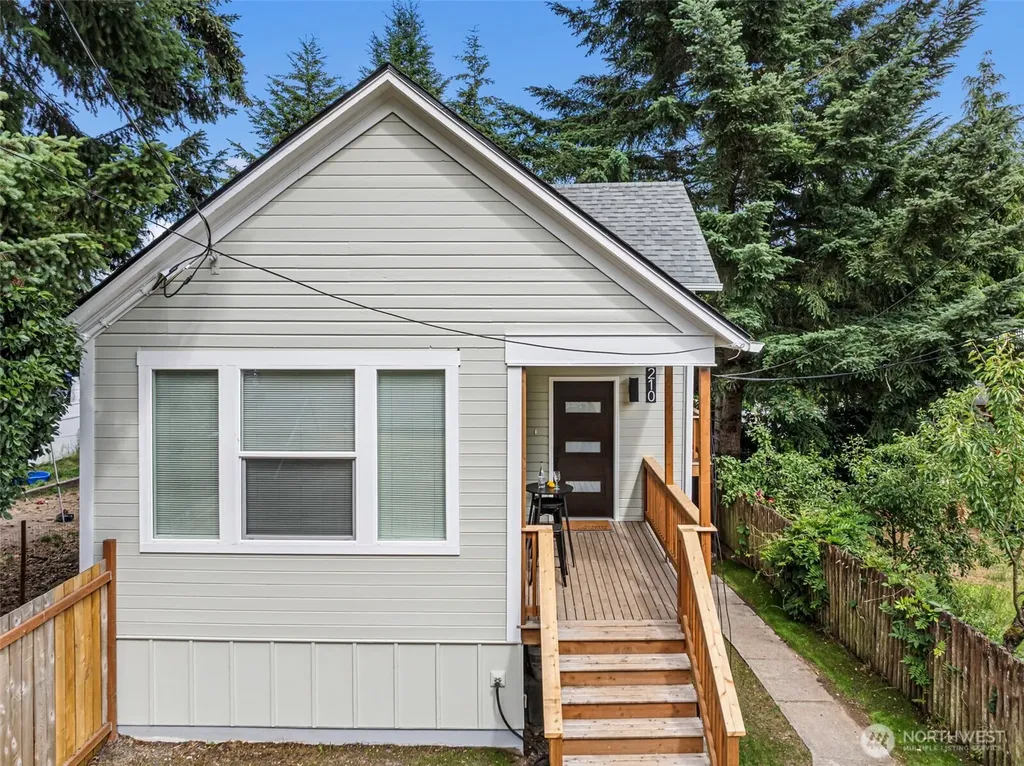 210 S Cambrian Avenue Bremerton WA 98312
